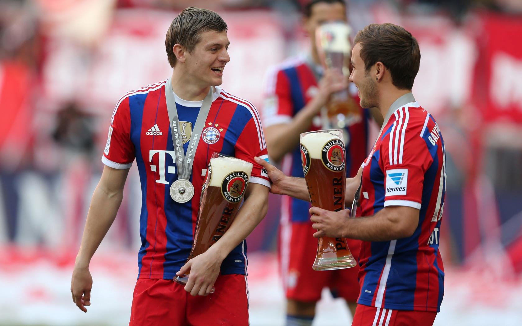 火箭主场大胜太阳，汤普森31分+杜兰特28+8助球队登顶西部第二