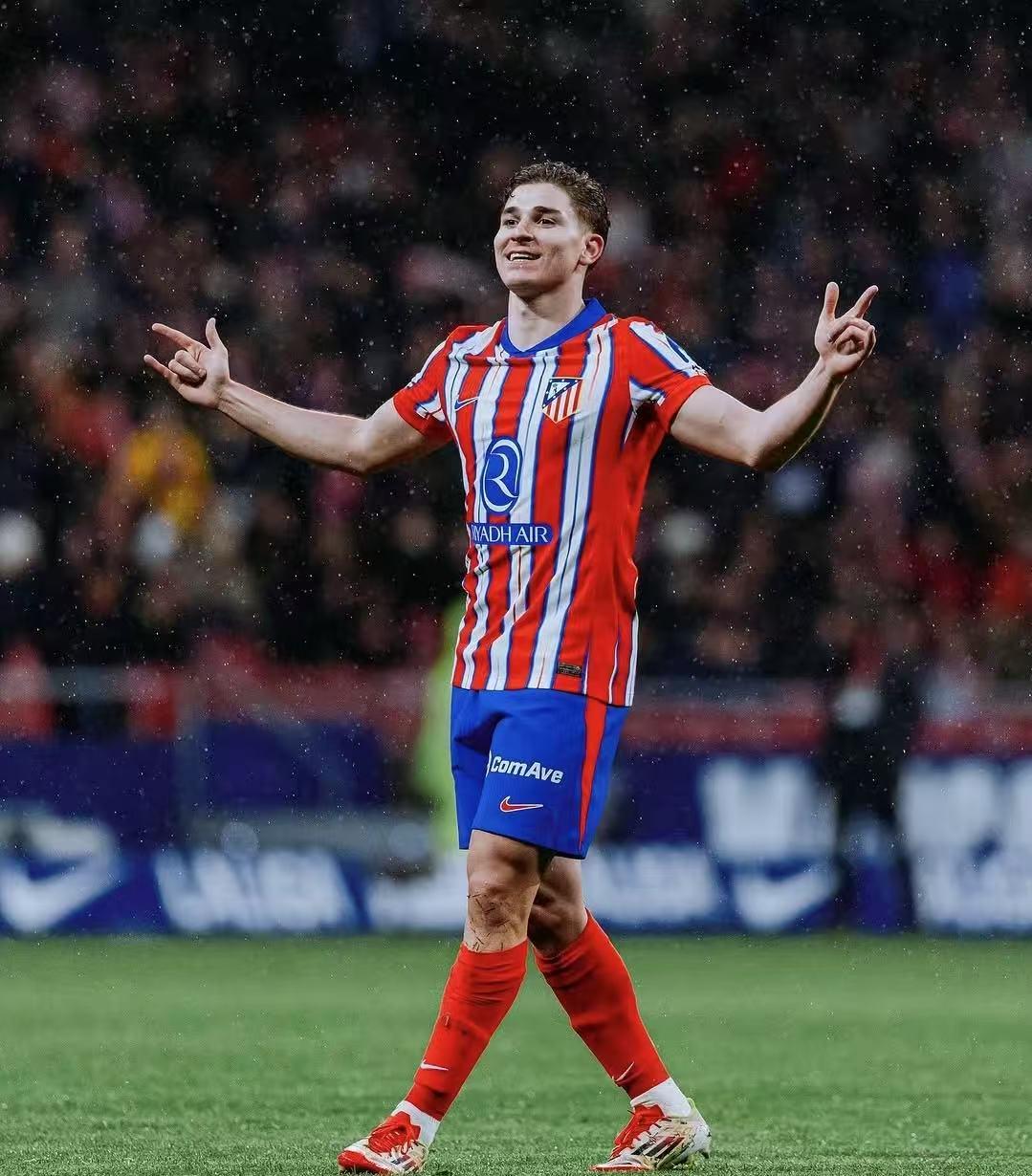 C罗专访预告：用一项七场夺冠的赛事定义历史最佳，这公平吗？