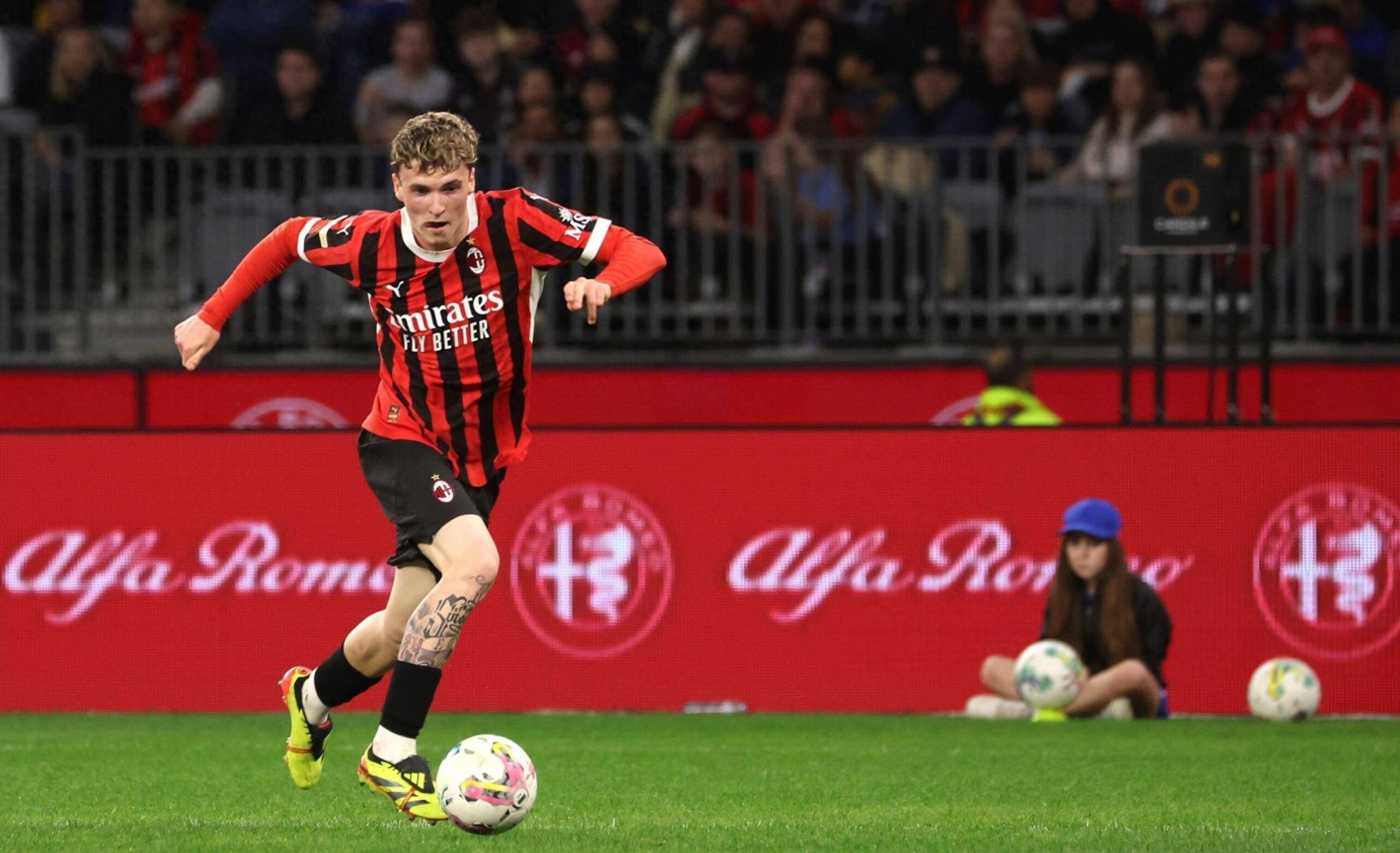 送别队长，浙江球迷打出两幅tifo致敬弗兰克